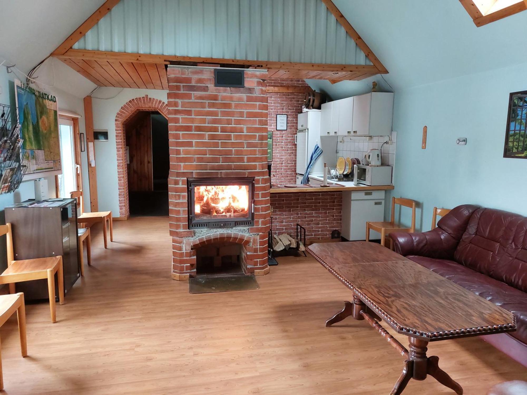 Livonia Matkamaja Hostel Kilingi-Nomme Bagian luar foto
