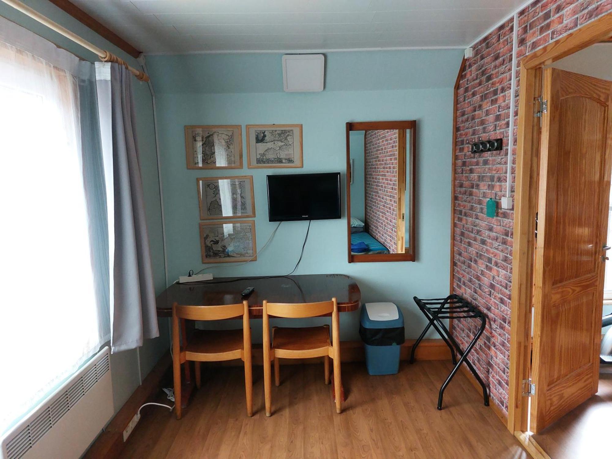 Livonia Matkamaja Hostel Kilingi-Nomme Bagian luar foto