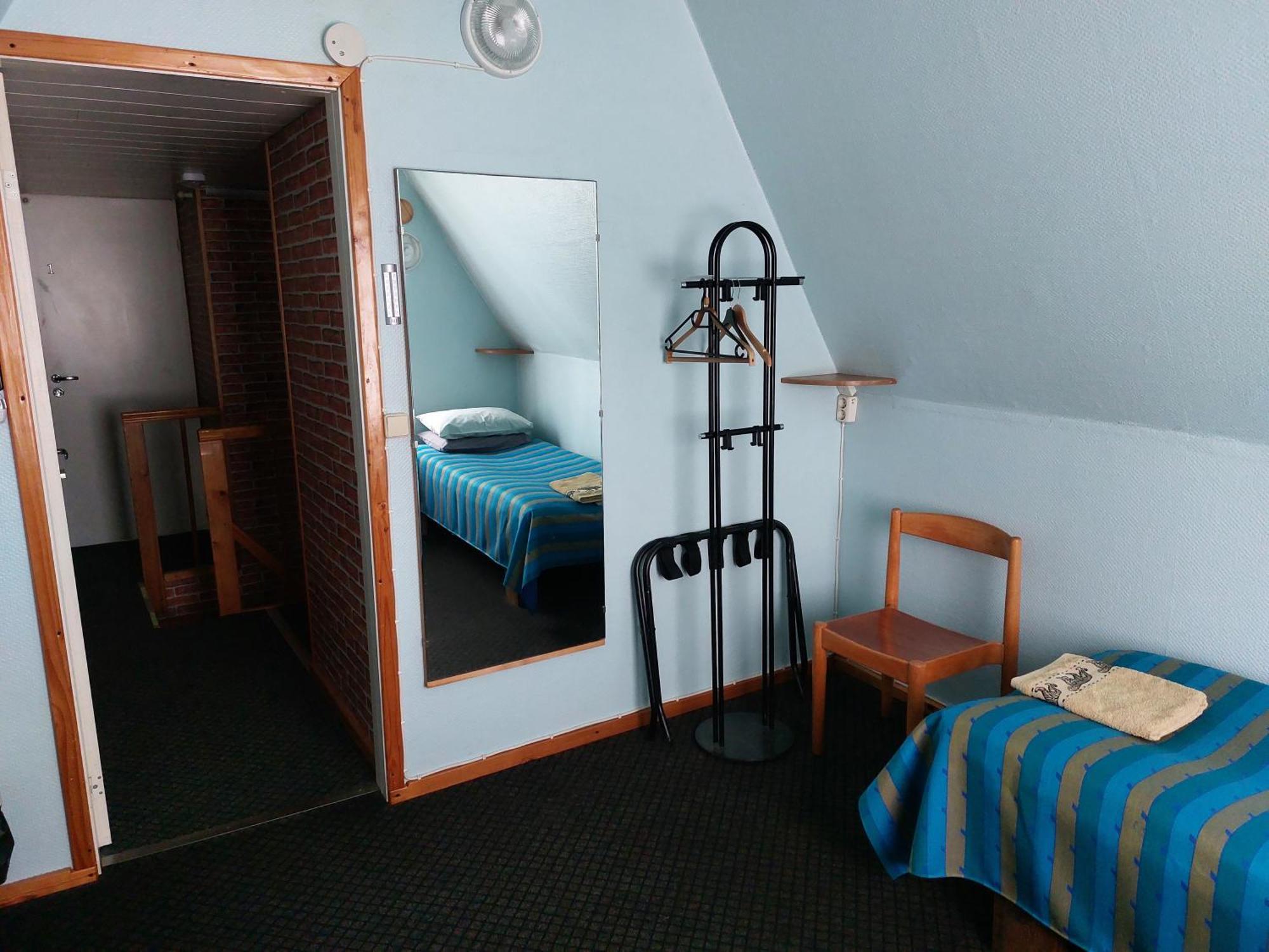 Livonia Matkamaja Hostel Kilingi-Nomme Bagian luar foto